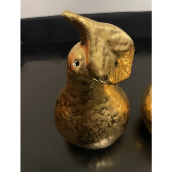 Vintage Pear & Apple Shaped Gold Encrusted Porcelain Salt & Pepper Shaker Set - Picture 6 of 10
